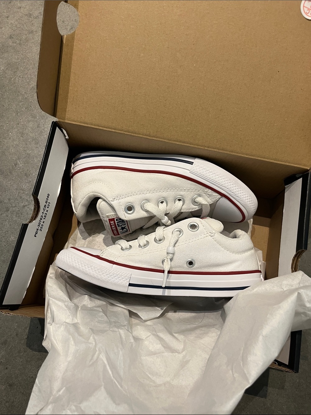 Converse Kids Low Top Sneakers in White with Red Trim